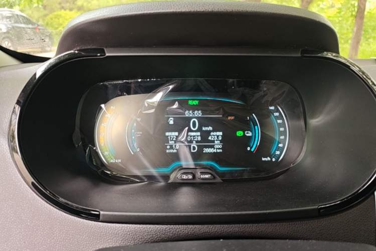 Used Chery QQ Little Ant 2022 Sweet Pink Edition Half-Sugar Version Lithium Iron Phosphate 30 kW 301 km Instrument Cluster