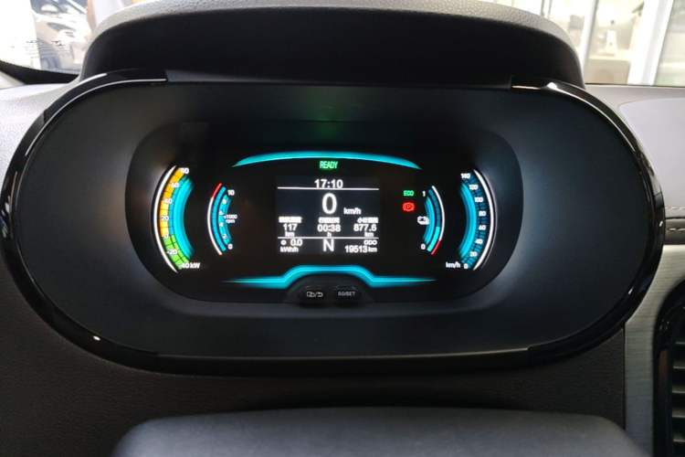 Used Chery QQ Little Ant 2022 Updated Version Sweet Pink Edition Full Sugar Version Lithium Iron Phosphate 30.7 kWh 30 kW 301 km Instrument Cluster