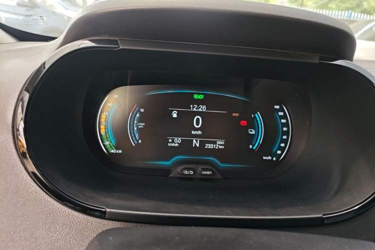 Used Chery QQ Little Ant 2022 Updated Version Sweet Pink Edition Full-Sugar Version 30.6 kWh 30 kW 301 km Instrument Cluster