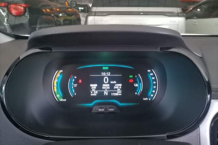 Used Chery QQ Little Ant 2022 Sweet Pink Edition Half-Sugar Version 3-Cell Lithium 30kW 408km Instrument Cluster