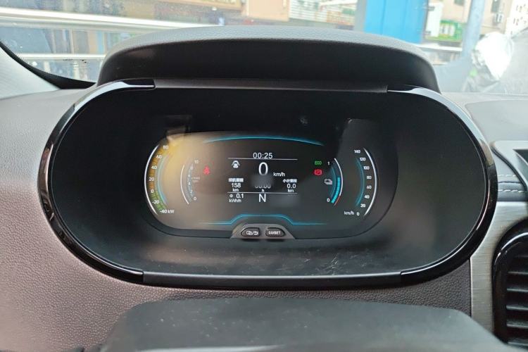 Used Chery QQ Little Ant 2022 Revised Version Sweet Pink Edition Half-Sugar Version Lithium Iron Phosphate 30.7 kWh 30 kW 301 km Instrument Cluster