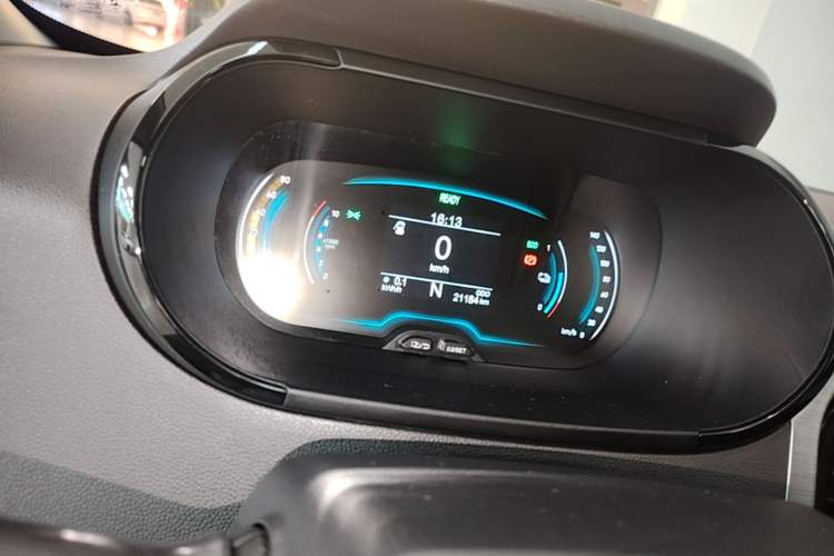 Used Chery QQ Little Ant 2022 Sweet Pink Edition Half-Sugar Version Lithium Iron Phosphate 30 kW 301 km Instrument Cluster
