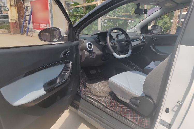 Used Chery QQ Little Ant 2022 Revised Version Sweet Pink Edition Half-Sugar Version Lithium Iron Phosphate 30.7 kWh 30 kW 301 km Interior 5
