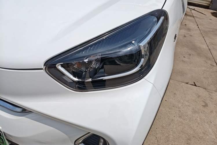 Used Chery QQ Little Ant 2022 Revised Version Sweet Pink Edition Half-Sugar Version Lithium Iron Phosphate 30.7 kWh 30 kW 301 km Left Front Headlight