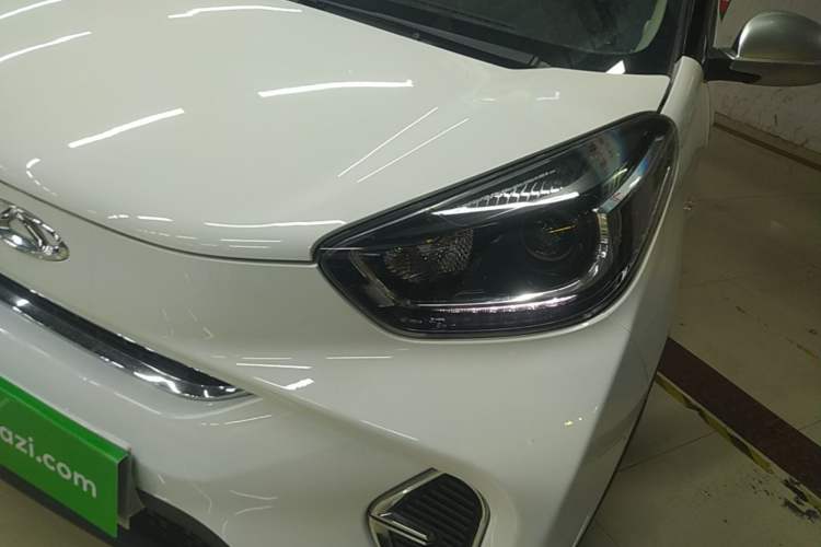 Used Chery QQ Little Ant 2022 Restyled Version Sweet Pink Edition Low-Sugar Version Lithium Iron Phosphate Battery 30.7 kWh 30 kW 301 km Left Front Headlight