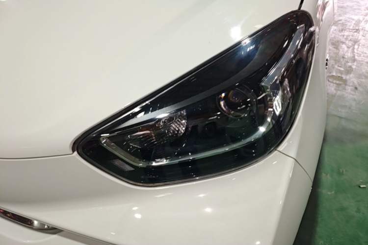 Used Chery QQ Little Ant 2022 Sweet Pink Edition Full-Sugar Version Lithium Iron Phosphate 30 kW 301 km Left Front Headlight