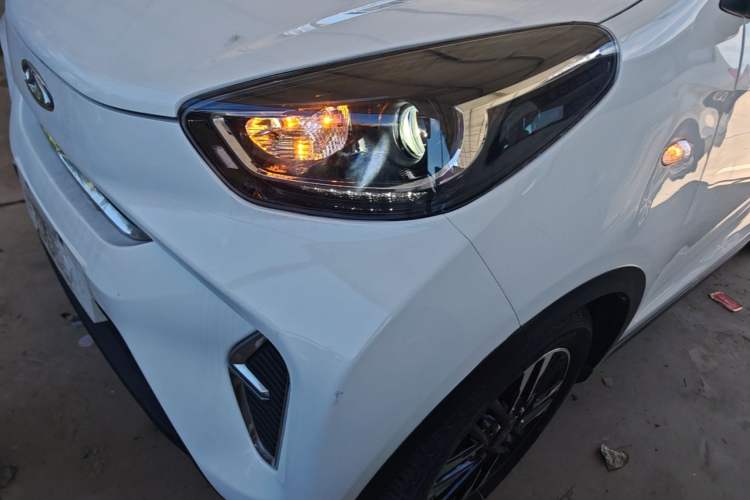 Used Chery QQ Little Ant 2022 Restyled Version Sweet Pink Edition Low-Sugar Version Lithium Iron Phosphate Battery 30.7 kWh 30 kW 301 km Left Front Headlight