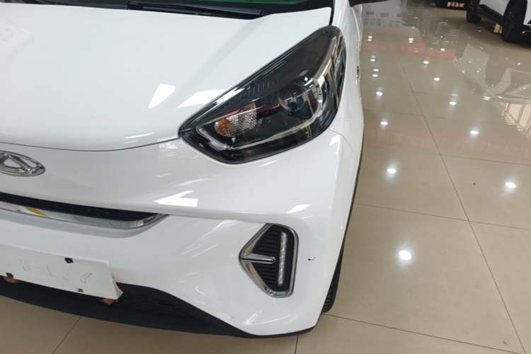 Used Chery QQ Little Ant 2022 Restyled Version Sweet Pink Edition Half-Sugar Version 28.8 kWh 30 kW 301 km Left Front Headlight