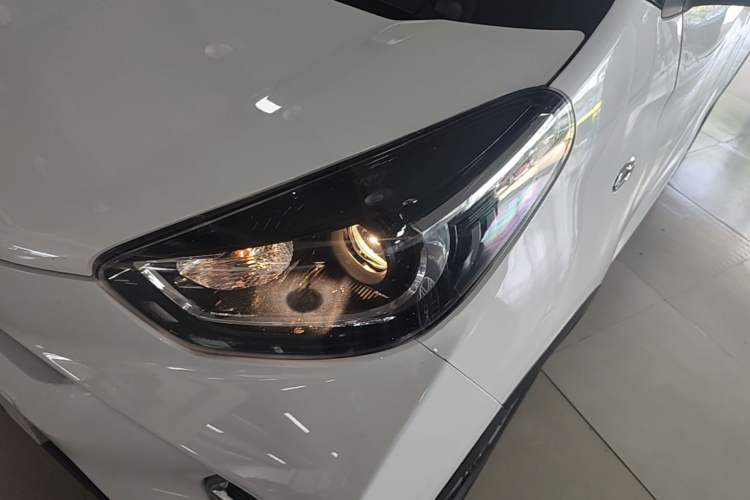 Used Chery QQ Little Ant 2022 Sweet Pink Edition Half-Sugar Version Lithium Iron Phosphate 30 kW 301 km Left Front Headlight