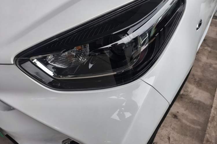 Used Chery QQ Little Ant 2022 Sweet Pink Edition Half-Sugar Version Lithium Iron Phosphate 30 kW 301 km Left Front Headlight