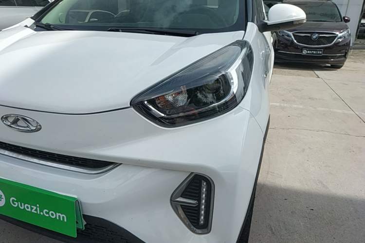Used Chery QQ Little Ant 2022 Sweet Pink Edition Half-Sugar Version 3-Cell Lithium 30kW 301km Left Front Headlight