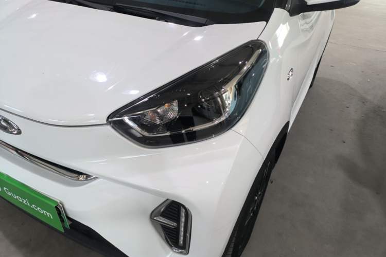 Used Chery QQ Little Ant 2022 Restyled Version Sweet Pink Edition Half-Sugar Version 30.6 kWh 30 kW 301 km Left Front Headlight