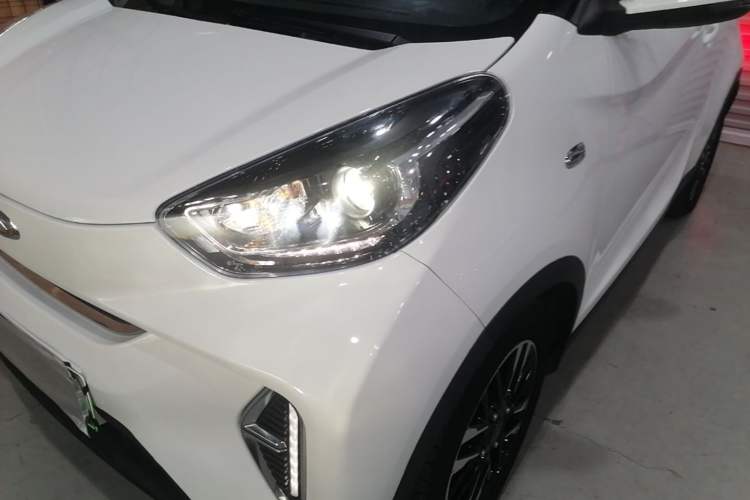 Used Chery QQ Little Ant 2022 Sweet Pink Edition Half-Sugar Version Lithium Iron Phosphate 30 kW 301 km Left Front Headlight