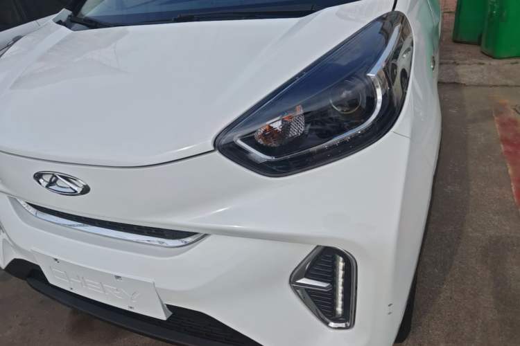 Used Chery QQ Little Ant 2022 Sweet Pink Edition Half-Sugar Version Lithium Iron Phosphate 30 kW 301 km Left Front Headlight