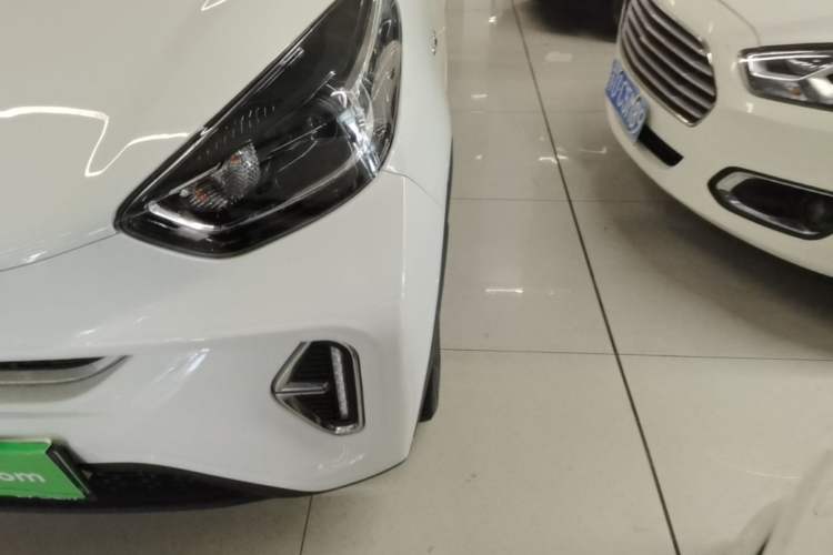 Used Chery QQ Little Ant 2022 Sweet Pink Edition Half-Sugar Version Lithium Iron Phosphate 30 kW 301 km Left Front Headlight