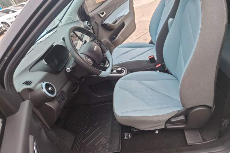 Used Chery QQ Little Ant 2022 Revised Version Sweet Pink Edition Half-Sugar Version Lithium Iron Phosphate 30.7 kWh 30 kW 301 km Left Front Seat
