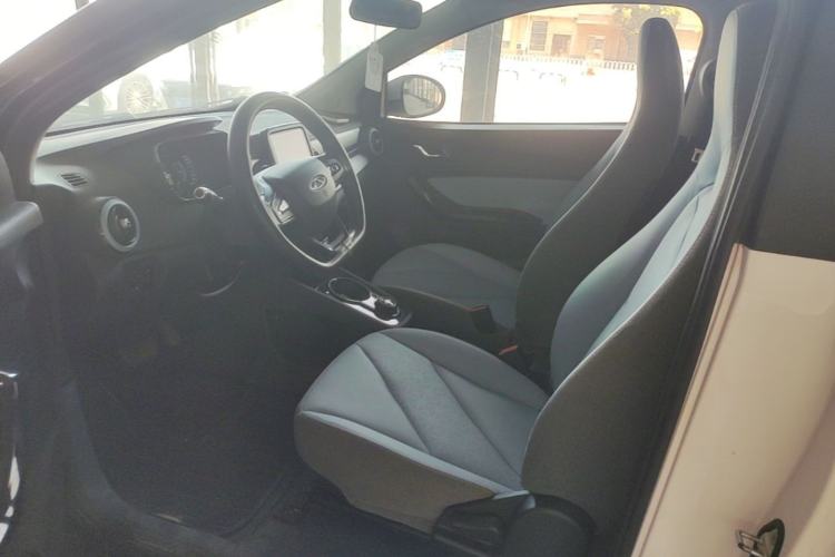 Used Chery QQ Little Ant 2022 Restyled Version Sweet Pink Edition Half-Sugar Version 28.8 kWh 30 kW 301 km Left Front Seat