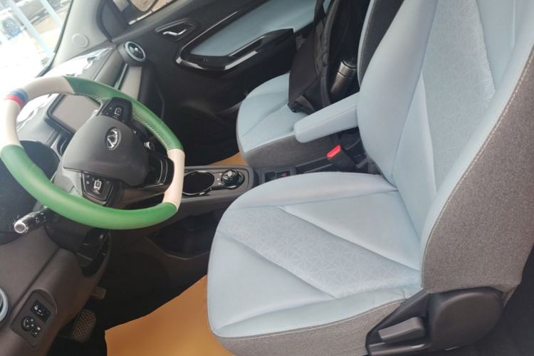 Used Chery QQ Little Ant 2022 Restyled Version Sweet Pink Edition Half-Sugar Version 28.8 kWh 30 kW 301 km Left Front Seat
