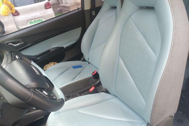 Used Chery QQ Little Ant 2022 Revised Version 2 Sweet Pink Edition Full-Sugar Version 30.6 kWh 30 kW 301 km Left Front Seat