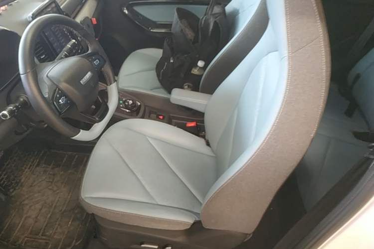 Used Chery QQ Little Ant 2022 Sweet Pink Edition Full-Sugar Version 3-Cell Lithium 30kW 301km Left Front Seat