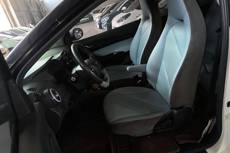 Used Chery QQ Little Ant 2022 Sweet Pink Edition Half-Sugar Version 3-Cell Lithium 30kW 301km Left Front Seat