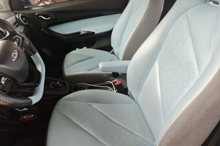 Used Chery QQ Little Ant 2022 Sweet Pink Edition Half-Sugar Version Lithium Iron Phosphate 30 kW 301 km Left Front Seat