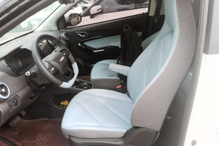Used Chery QQ Little Ant 2022 Sweet Pink Edition Full-Sugar Version Lithium Iron Phosphate 30 kW 301 km Left Front Seat