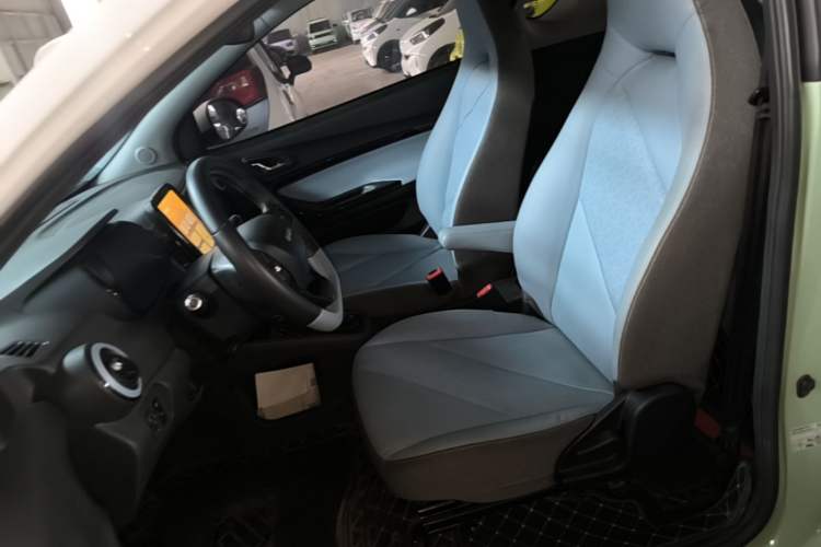 Used Chery QQ Little Ant 2022 Revised Version Sweet Pink Edition Half-Sugar Version Lithium Iron Phosphate 30.7 kWh 30 kW 301 km Left Front Seat