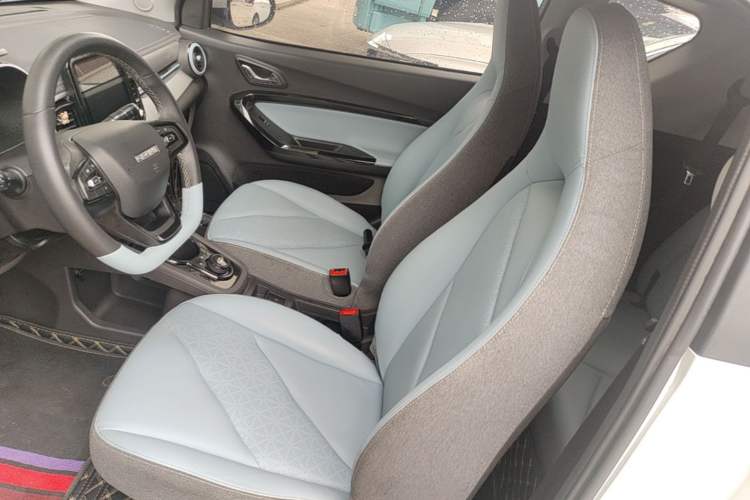 Used Chery QQ Little Ant 2022 Sweet Pink Edition Half-Sugar Version Lithium Iron Phosphate 30 kW 301 km Left Front Seat