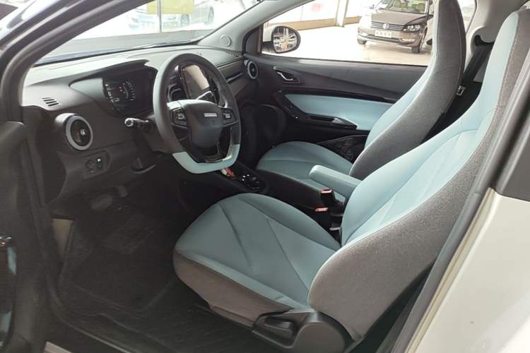 Used Chery QQ Little Ant 2022 Sweet Pink Edition Half-Sugar Version Lithium Iron Phosphate 29.2 kWh 30 kW 301 km Left Front Seat