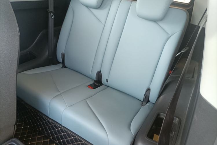 Used Chery QQ Little Ant 2022 Sweet Pink Edition Half-Sugar Version Lithium Iron Phosphate 30 kW 301 km Left Rear Seat