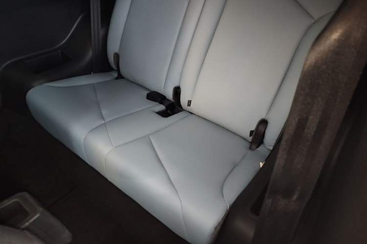Used Chery QQ Little Ant 2022 Sweet Pink Edition Half-Sugar Version Lithium Iron Phosphate 30 kW 301 km Left Rear Seat