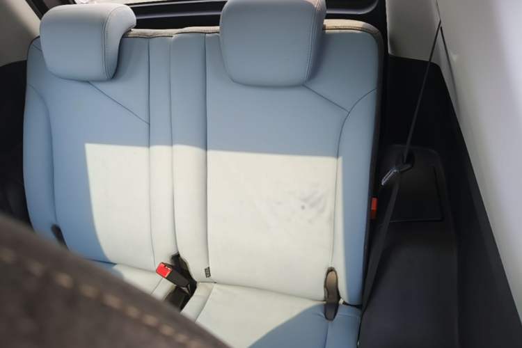 Used Chery QQ Little Ant 2022 Sweet Pink Edition Full-Sugar Version Lithium Iron Phosphate 30 kW 301 km Left Rear Seat