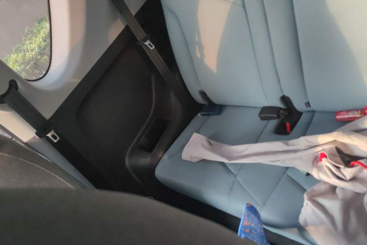 Used Chery QQ Little Ant 2022 Sweet Pink Edition Full-Sugar Version Lithium Iron Phosphate 30 kW 301 km Left Rear Seat