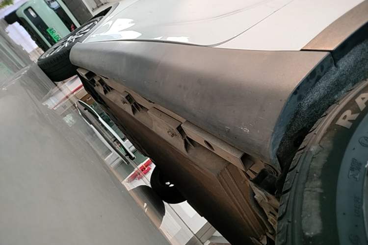 Used Chery QQ Little Ant 2022 Sweet Pink Edition Full-Sugar Version Lithium Iron Phosphate 30 kW 301 km Left Side Sill