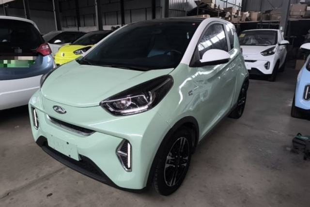 Used Chery QQ Little Ant 2022 Revised Version Sweet Pink Edition Half-Sugar Version Lithium Iron Phosphate 30.7 kWh 30 kW 301 km