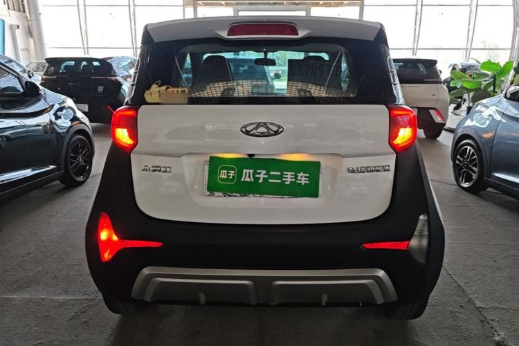 Used Chery QQ Little Ant 2022 Sweet Pink Edition Half-Sugar Version 3-Cell Lithium 30kW 301km Rear