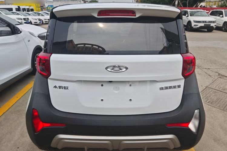 Used Chery QQ Little Ant 2022 Revised Version Sweet Pink Edition Half-Sugar Version Lithium Iron Phosphate 30.7 kWh 30 kW 301 km Rear