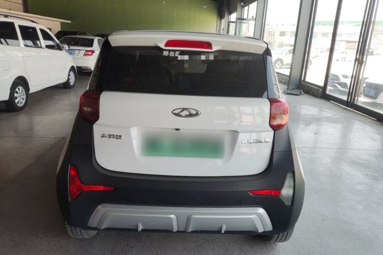 Used Chery QQ Little Ant 2022 Restyled Version Sweet Pink Edition Half-Sugar Version 28.8 kWh 30 kW 301 km Rear
