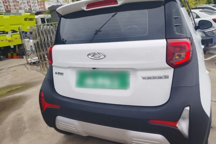 Used Chery QQ Little Ant 2022 Restyled Version Sweet Pink Edition Half-Sugar Version 28.8 kWh 30 kW 301 km Rear