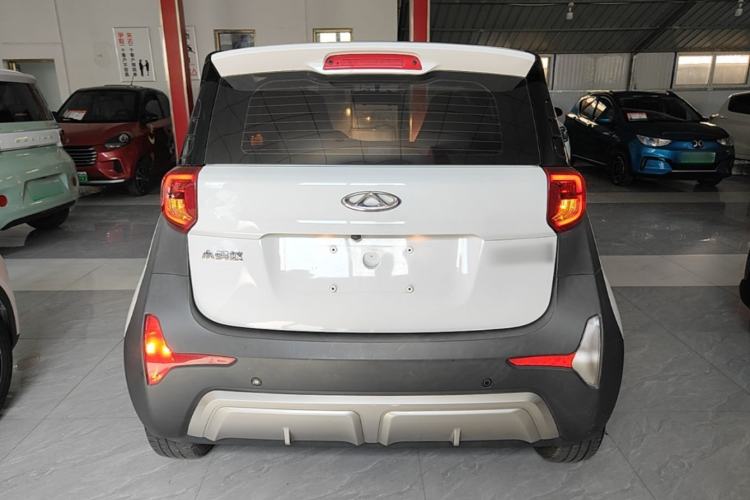 Used Chery QQ Little Ant 2022 Revised Version Sweet Pink Edition Half-Sugar Version Lithium Iron Phosphate 30.7 kWh 30 kW 301 km Rear