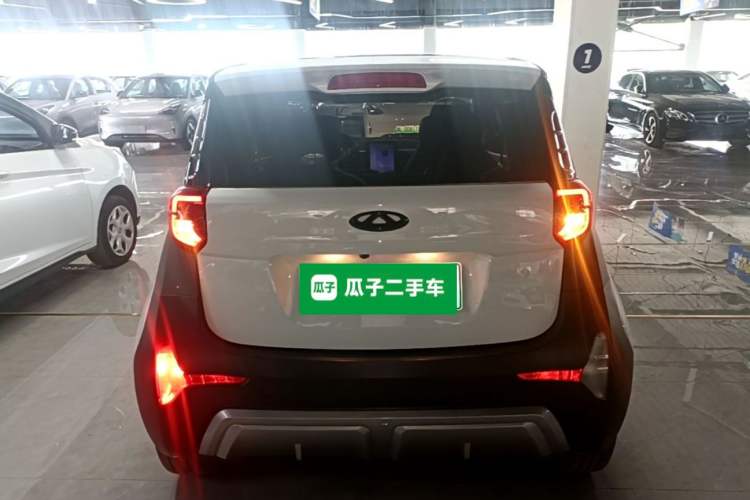 Used Chery QQ Little Ant 2022 Sweet Pink Edition Half-Sugar Version 3-Cell Lithium 30kW 301km Rear