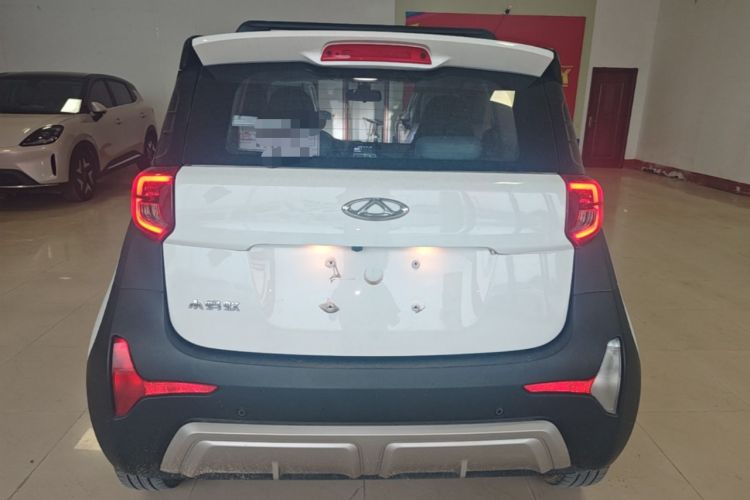 Used Chery QQ Little Ant 2022 Revised Version Sweet Pink Edition Half-Sugar Version Lithium Iron Phosphate 30.7 kWh 30 kW 301 km Rear