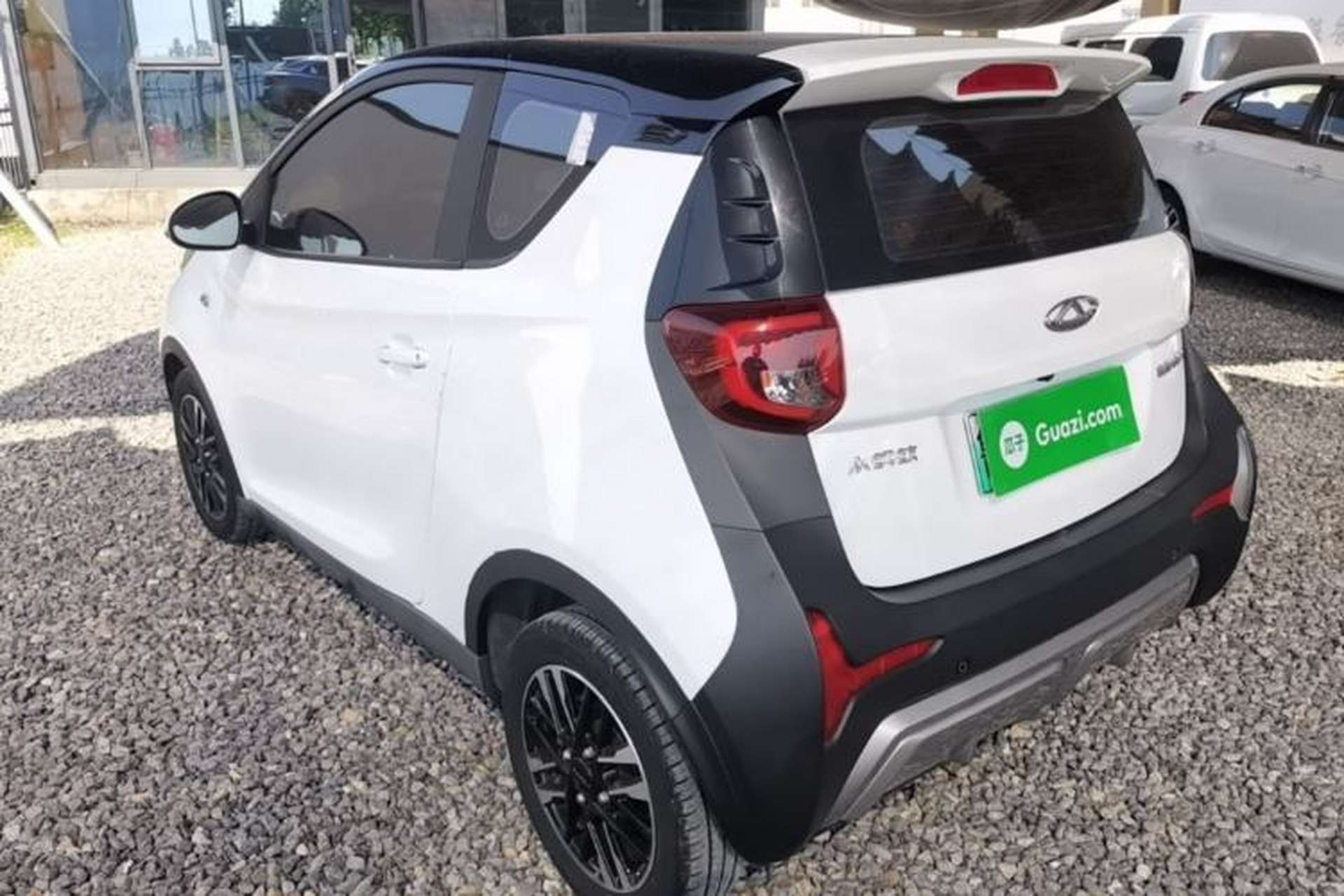 Used Chery QQ Little Ant 2022 Restyled Version Sweet Pink Edition Half-Sugar Version 28.8 kWh 30 kW 301 km Rear Left 45 Deg