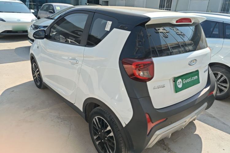 Used Chery QQ Little Ant 2022 Restyled Version Sweet Pink Edition Half-Sugar Version 30.6 kWh 30 kW 301 km Rear Left 45 Deg