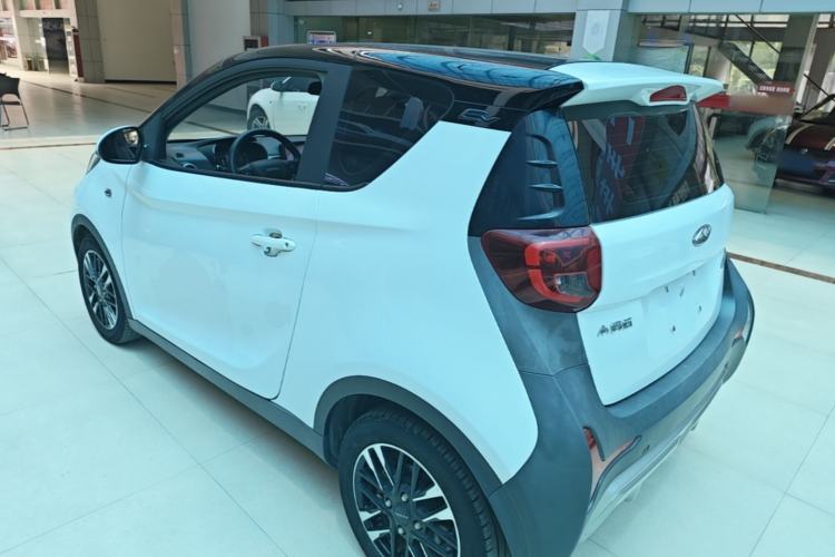 Used Chery QQ Little Ant 2022 Sweet Pink Edition Half-Sugar Version Lithium Iron Phosphate 29.2 kWh 30 kW 301 km Rear Left 45 Deg