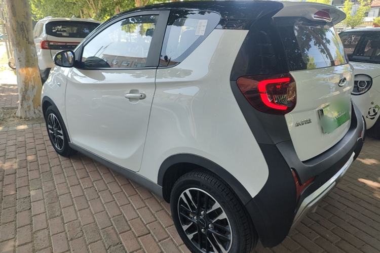 Used Chery QQ Little Ant 2022 Restyled Version Sweet Pink Edition Half-Sugar Version 30.6 kWh 30 kW 301 km Rear Left 45 Deg