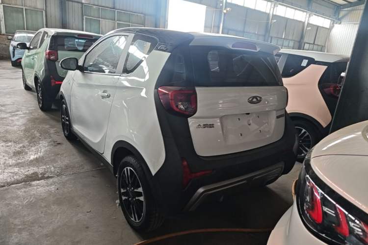 Used Chery QQ Little Ant 2022 Sweet Pink Edition Half-Sugar Version Lithium Iron Phosphate 30 kW 301 km Rear Left 45 Deg