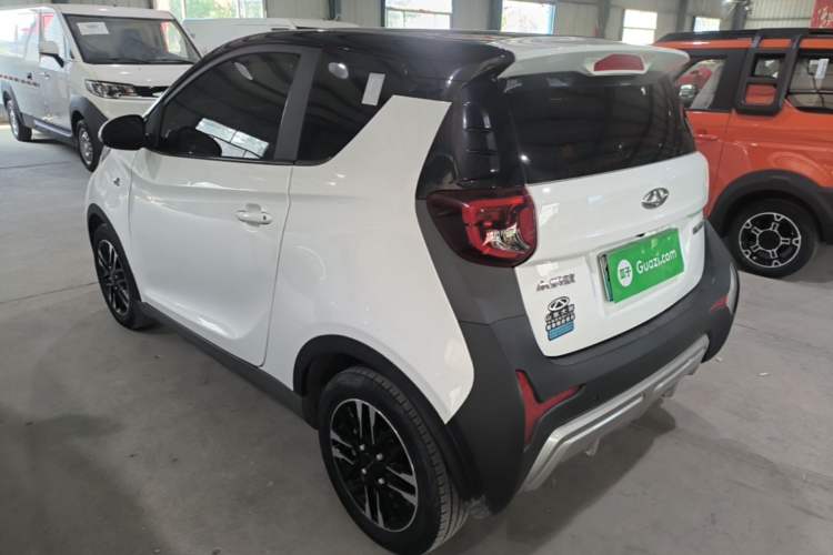 Used Chery QQ Little Ant 2022 Restyled Version Sweet Pink Edition Half-Sugar Version 30.6 kWh 30 kW 301 km Rear Left 45 Deg