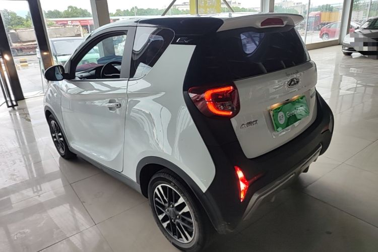 Used Chery QQ Little Ant 2022 Sweet Pink Edition Half-Sugar Version Lithium Iron Phosphate 29.2 kWh 30 kW 301 km Rear Left 45 Deg